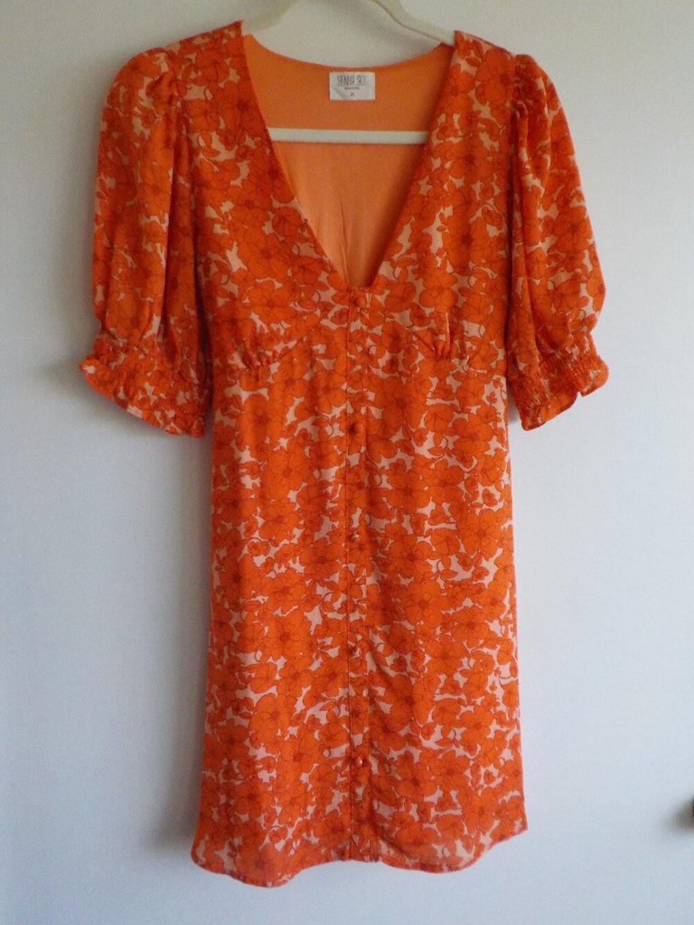 Sienna Sky Dress - Medium - Orange Floral Short Sleeve Tie Back V-neck (2601)